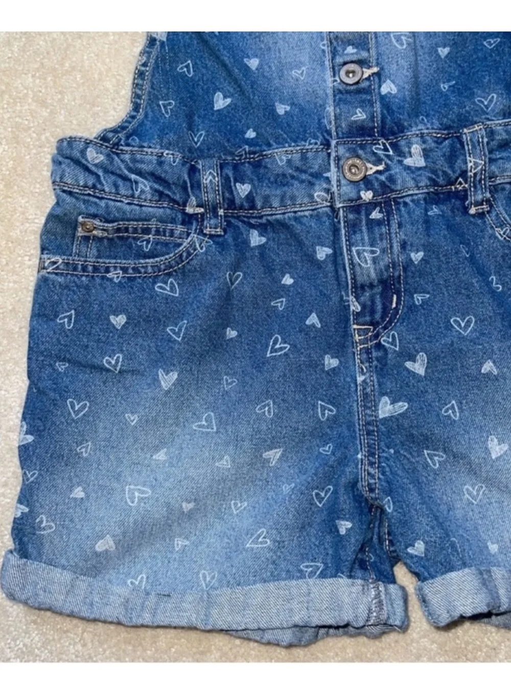 Lei shortalls with hearts